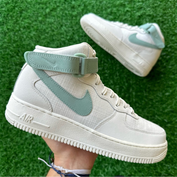 Nike Shoes - Nike Air Force 1 ‘07 Mid